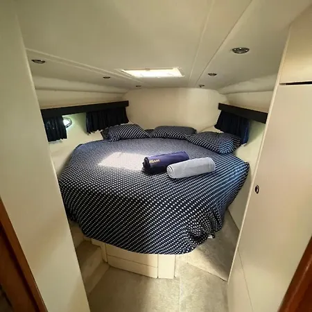 White Eagle Cruises * Pefkochori